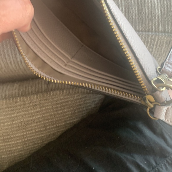 JOY SUSAN wallet crossbody stone purple EUC - Picture 5 of 6